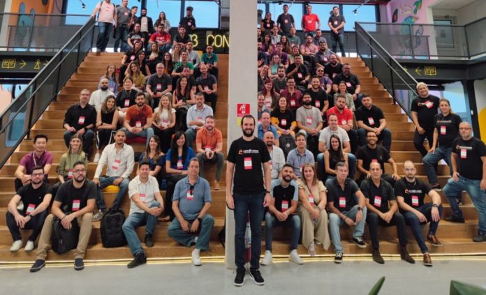 grupo de apoio no e-commerce